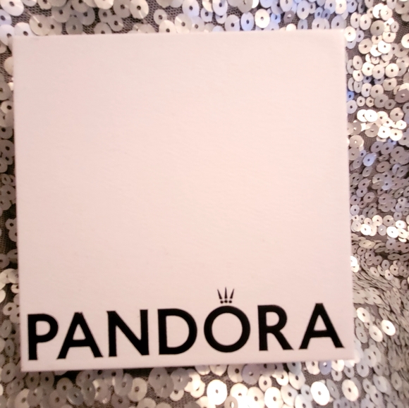 Pandora Moments Encircled Clasp Bangle NEW - Picture 3 of 3